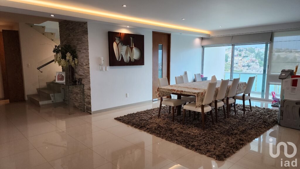 VENTA CASA EN CONDOMINIO LOMAS DE LAS AGUILAS