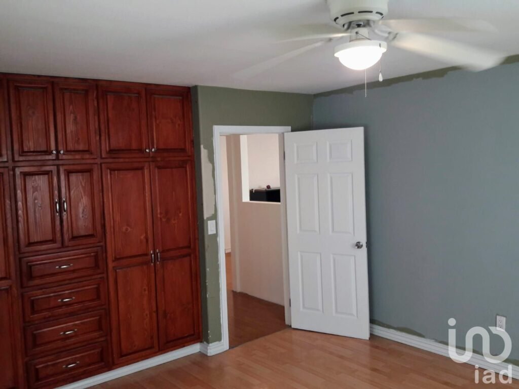 Renta de Inmueble Comercial con amplio terreno en Tijuana B.C. Col. Matamoros C.P. 22203