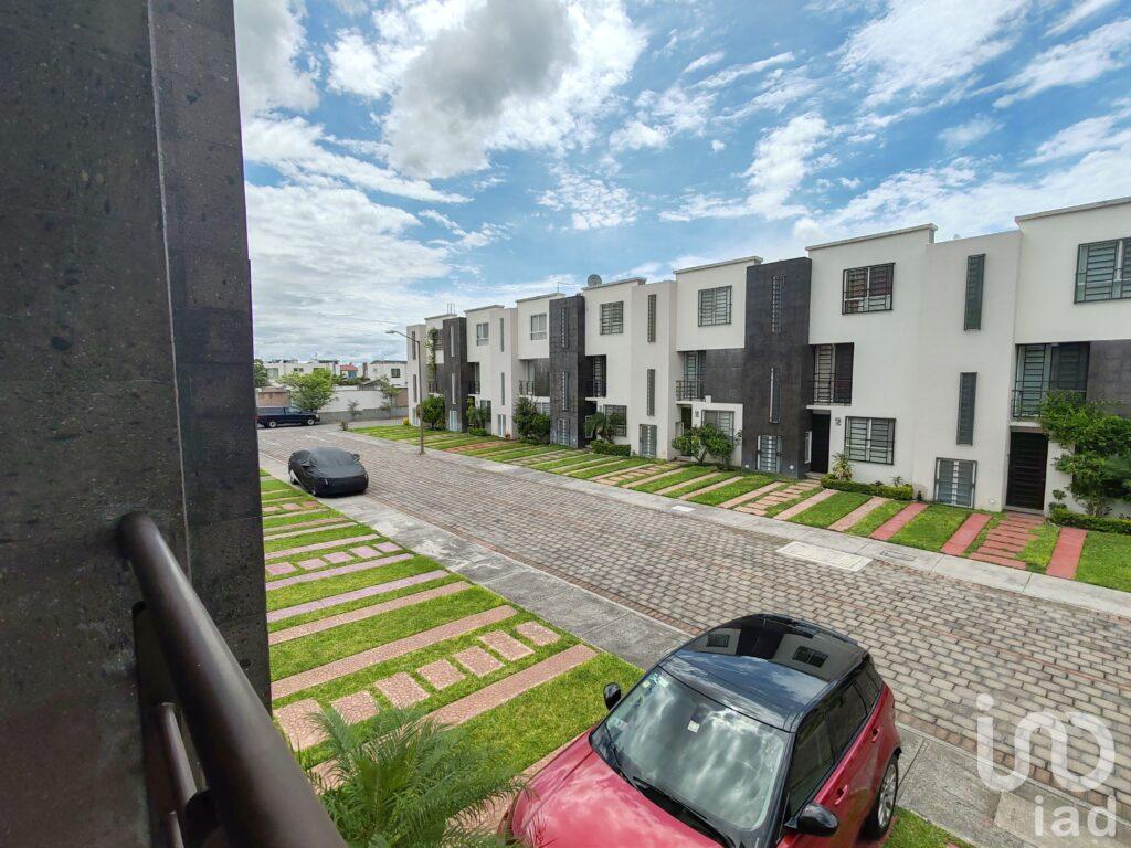 CASA EN VENTA EN CONDOMINIO MONTAÑA SAMARA, XOCHITEPEC, MORELOS