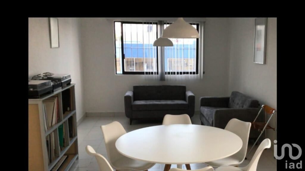 CASA EN VENTA EN JARDINES DE SANTA CLARA SOBRE AVENIDA CIRCUNVALACIÓN