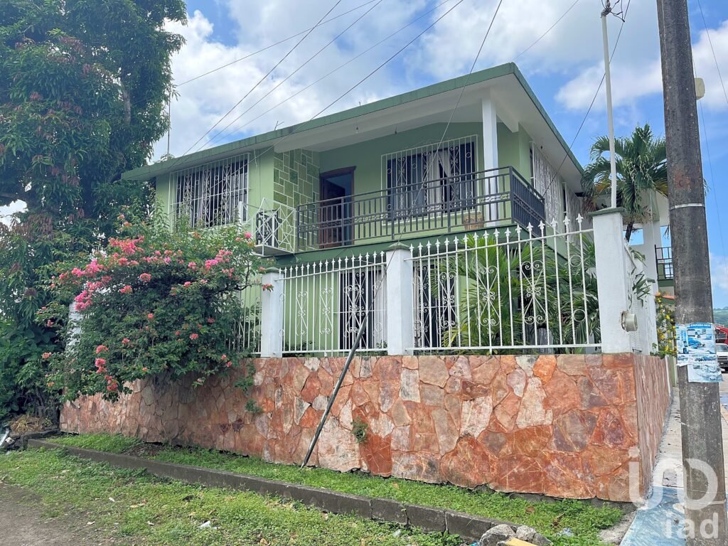 Casa en Venta en Colonia Don Pedro, Catemaco, Veracruz