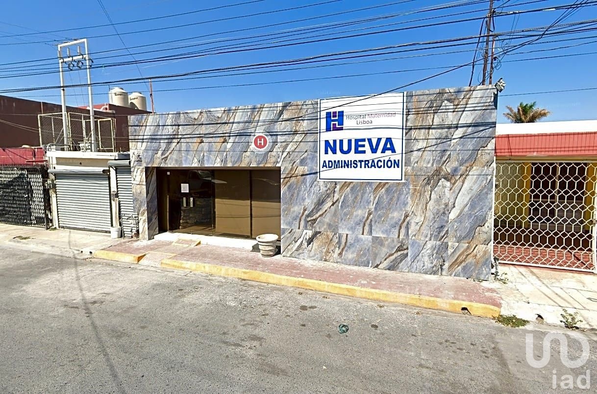 Clinica de maternidad, Totalmente Equipada en Venta