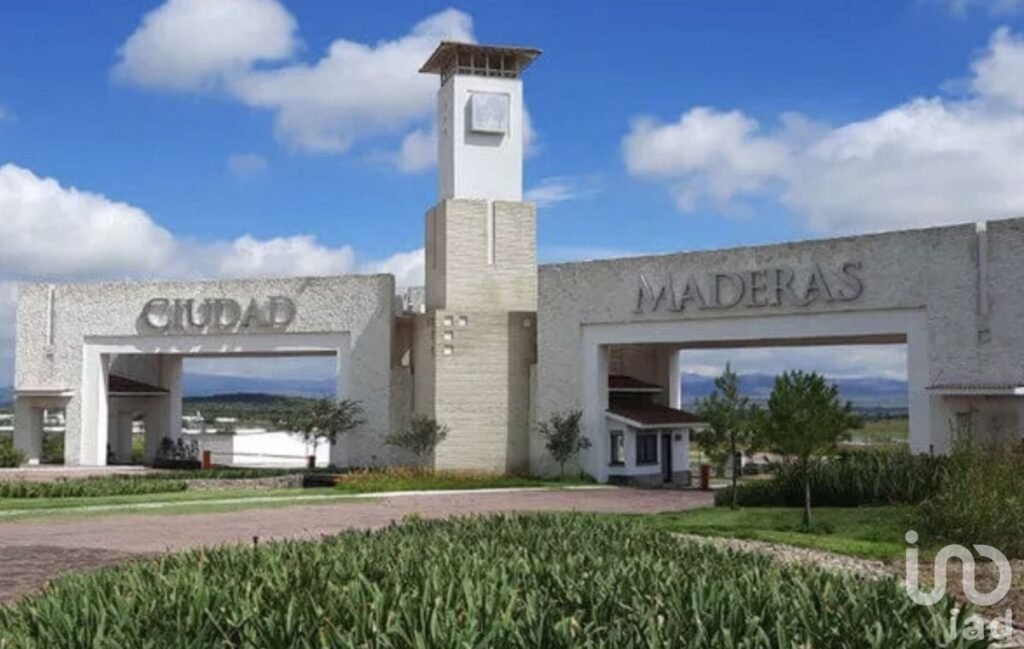 VENTA- CIUDAD MADERAS CORREGIDORA- TERRENO PREMIUM PRIVADA DUNA