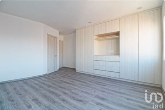 Departamento de 2 niveles y roof garden en La Paz