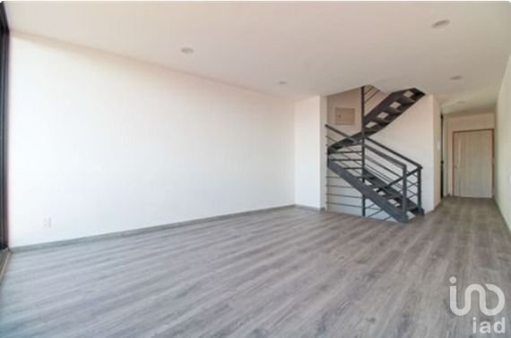 Departamento de 2 niveles y roof garden en La Paz