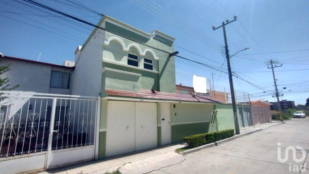 CASA EN VENTA EN COLONIA ISSSTE,PACHUCA,HGO.
