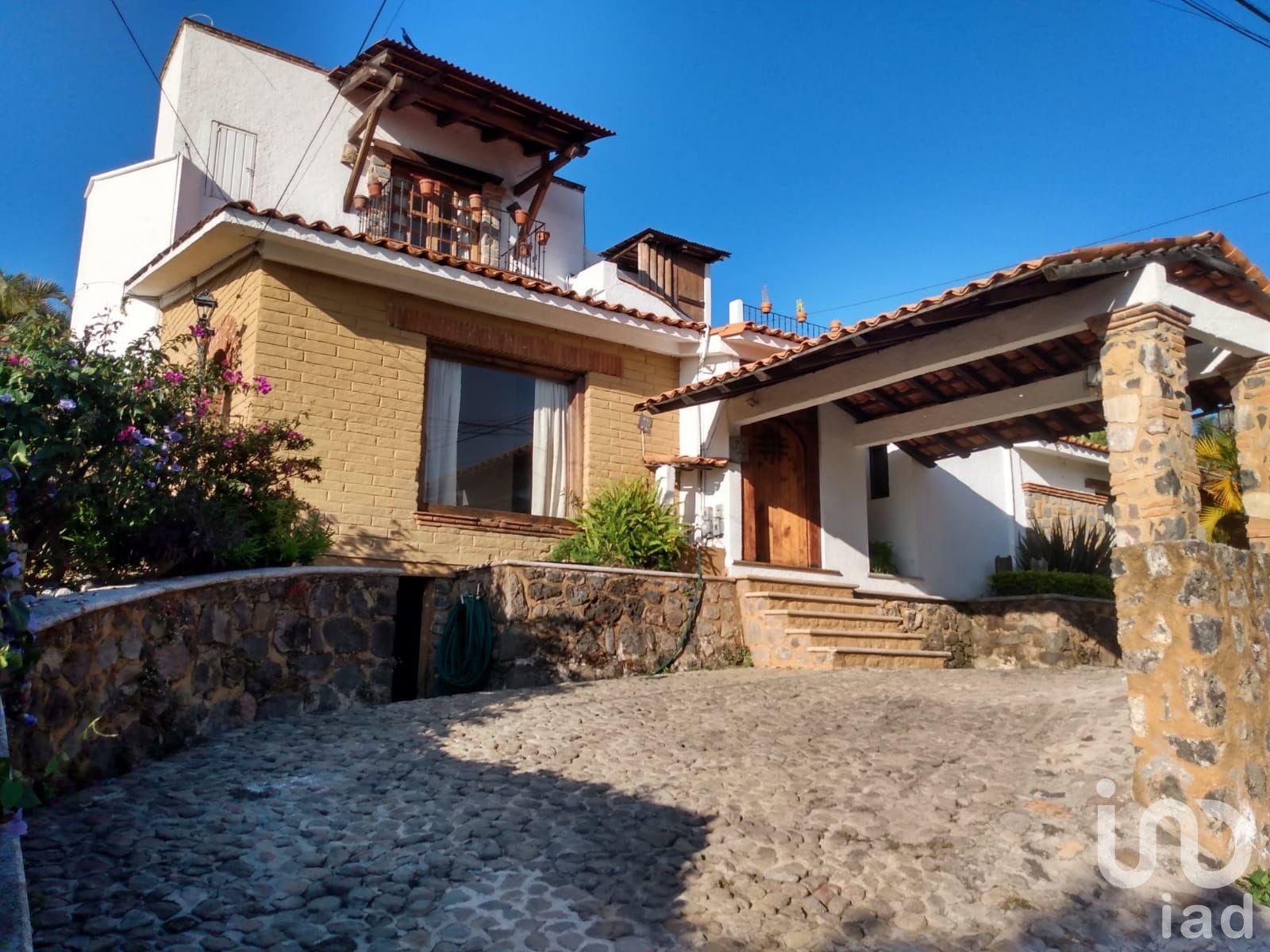 Casa en venta Villa Internacional de Tenis, Lomas Tetetla Cuernavaca ZONA NORTE