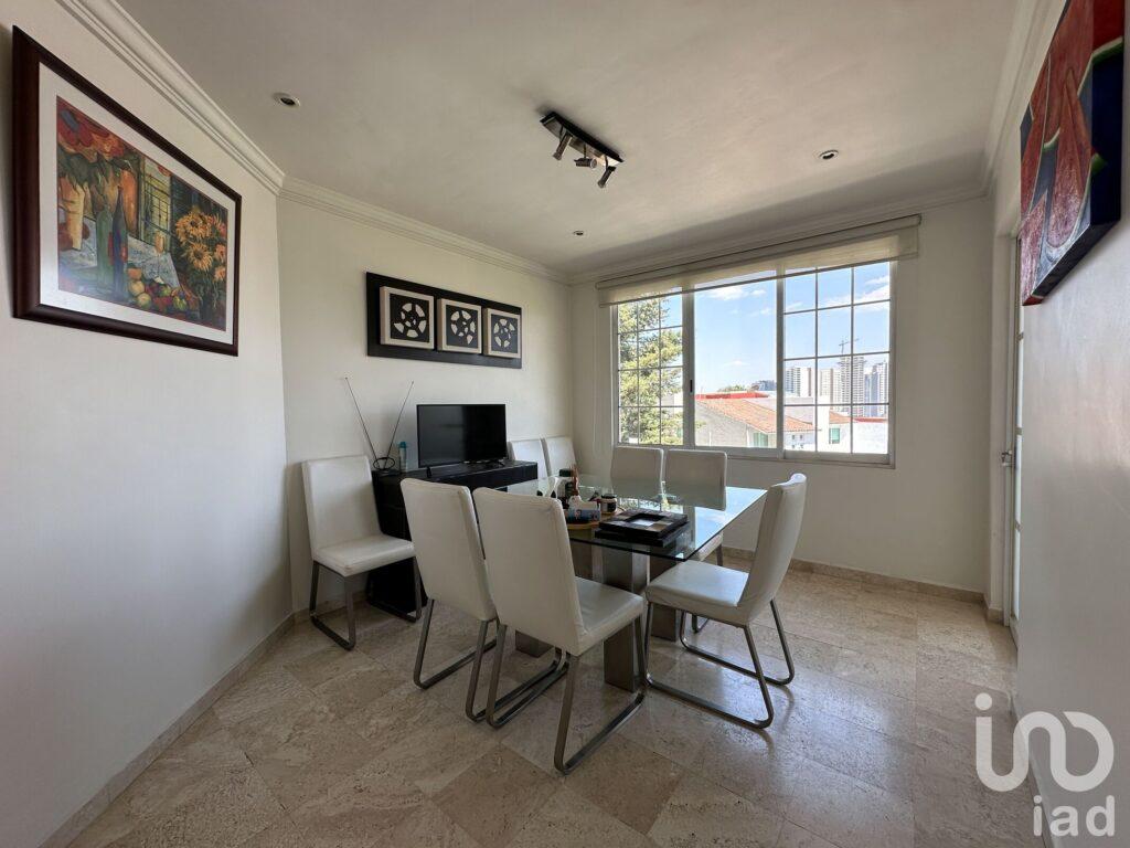 Casa en venta en Hacienda de Las Palmas Huixquilucan, México