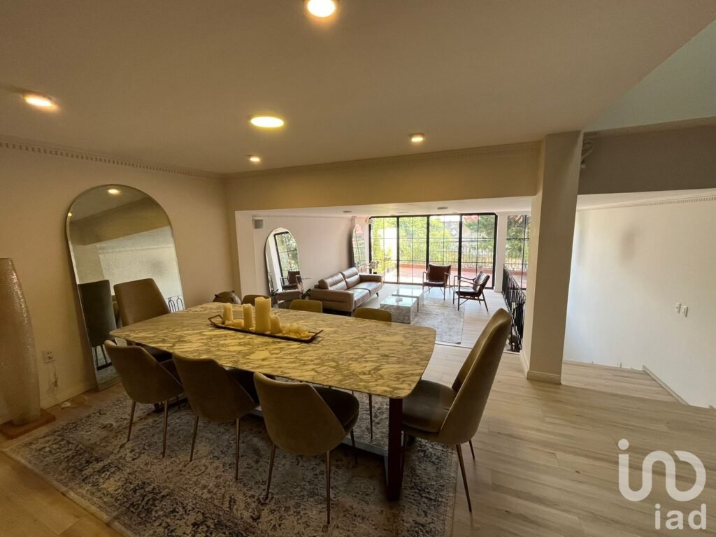 Se vende hermosa casa remodelada con vista panorámica en Lomas  de Santa Fe