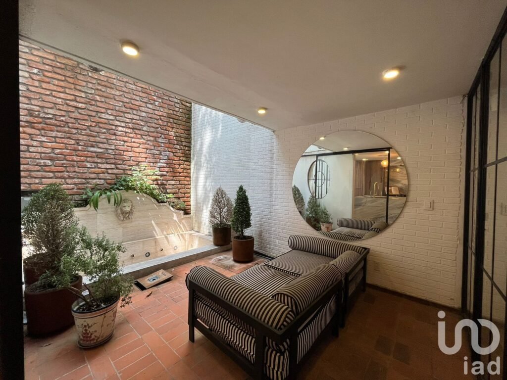 Se vende hermosa casa remodelada con vista panorámica en Lomas  de Santa Fe