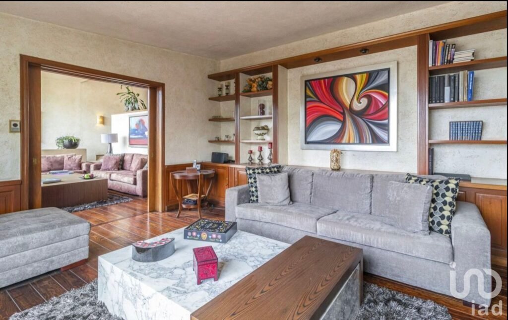 Casa en Venta en Paseo de los Laureles   Bosques de las Lomas, Ciudad de México