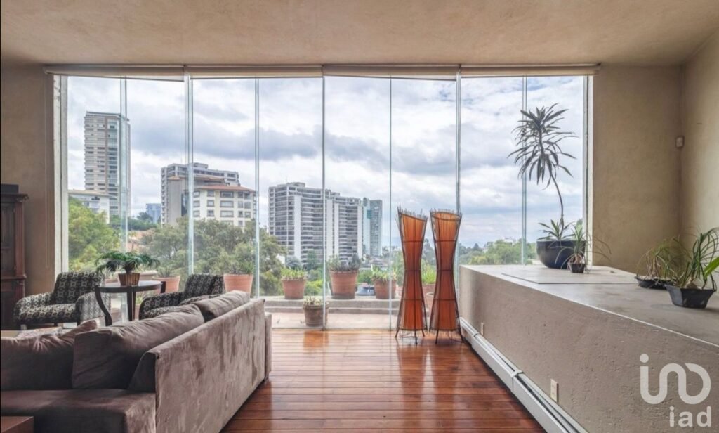 Casa en Venta en Paseo de los Laureles   Bosques de las Lomas, Ciudad de México