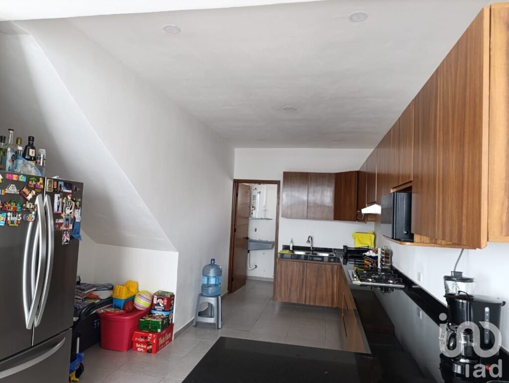 CASA CON 4 RECAMARAS EN VENTA EN RESIDENCIAL RIO CANCUN QUINTANA ROO