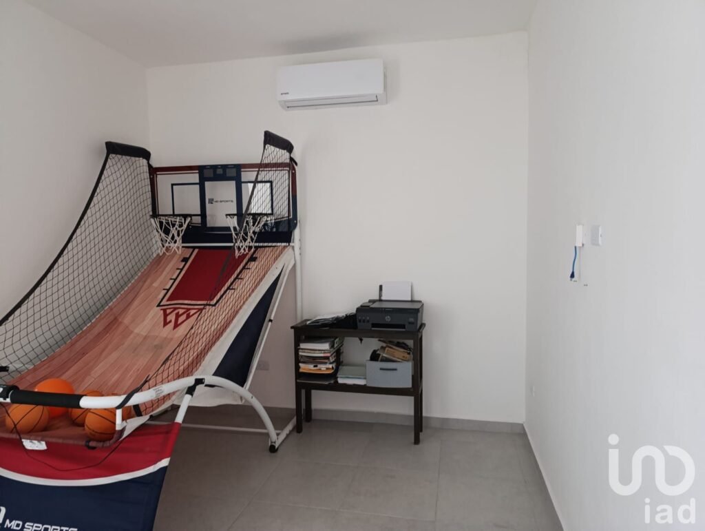 CASA CON 4 RECAMARAS EN VENTA EN RESIDENCIAL RIO CANCUN QUINTANA ROO