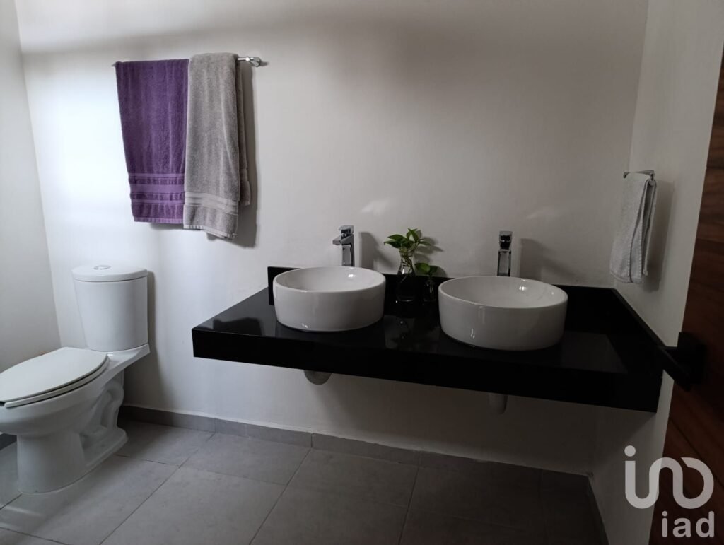 CASA CON 4 RECAMARAS EN VENTA EN RESIDENCIAL RIO CANCUN QUINTANA ROO