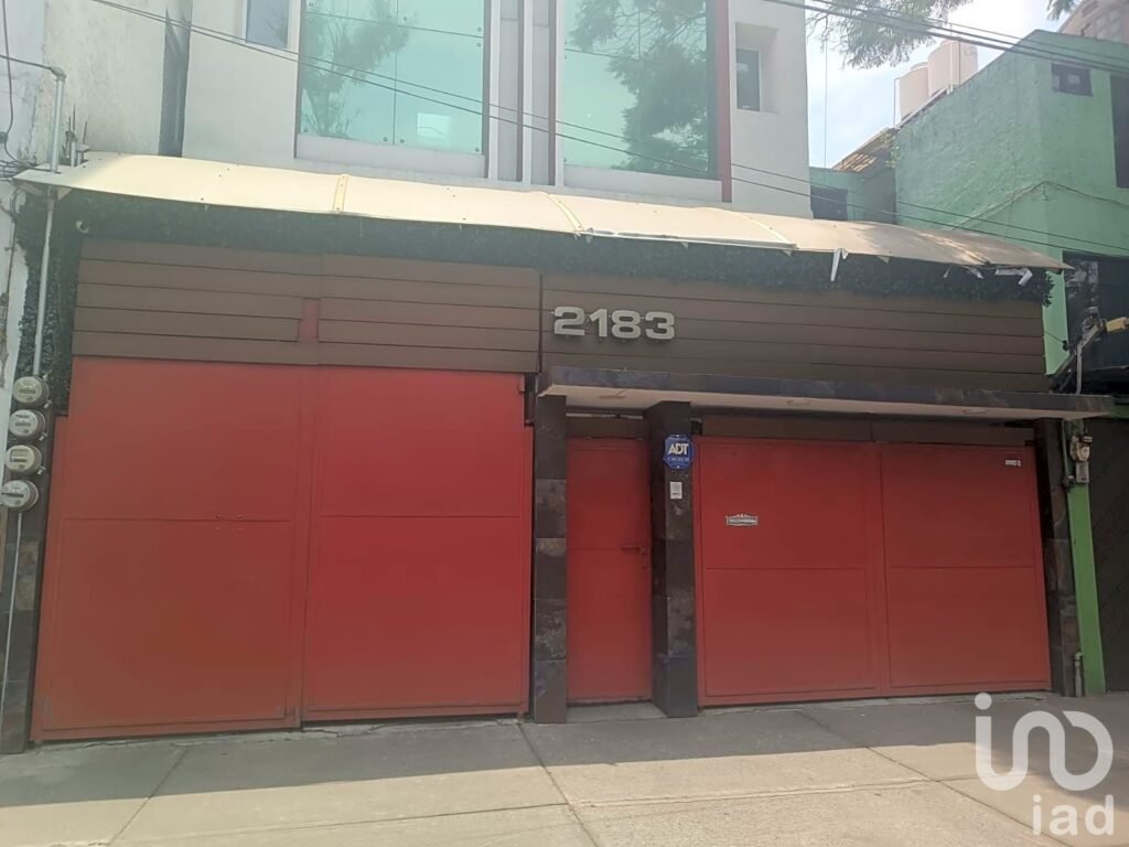 Edificio en Venta de 4 pisos para oficinas Col. Avante