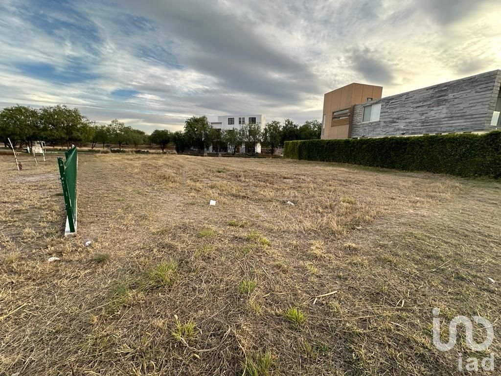 Se vende el mejor terreno frente al lago en " Viñedos del Polo" en  Querétaro