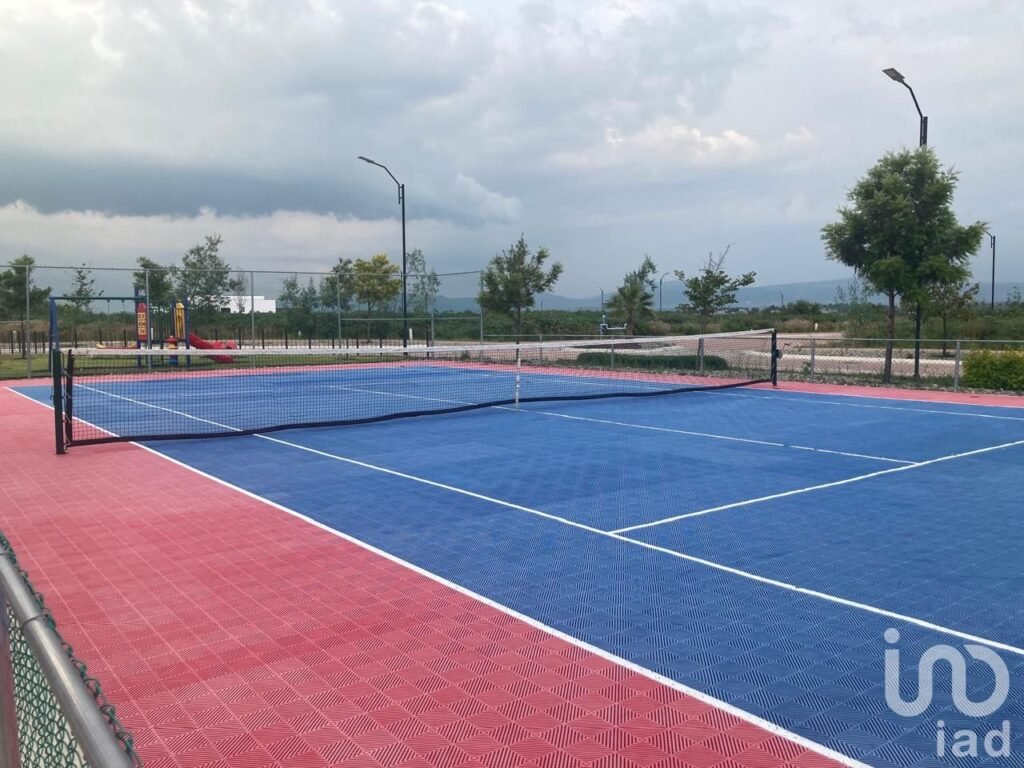 TERRENO EN VENTA CD MADERAS CLUSTER BUGAMBILIA EN CORREGIDORA