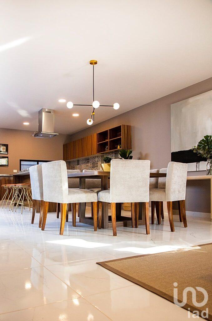 Casa en venta en Zibata con Recamara en Planta Baja Querétaro