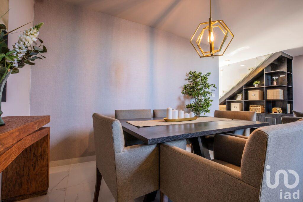 Casa en venta en Zibata con Recamara en Planta Baja Querétaro