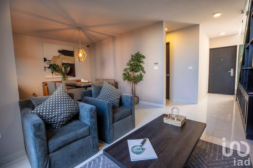 Casa en venta en Zibata con Recamara en Planta Baja Querétaro