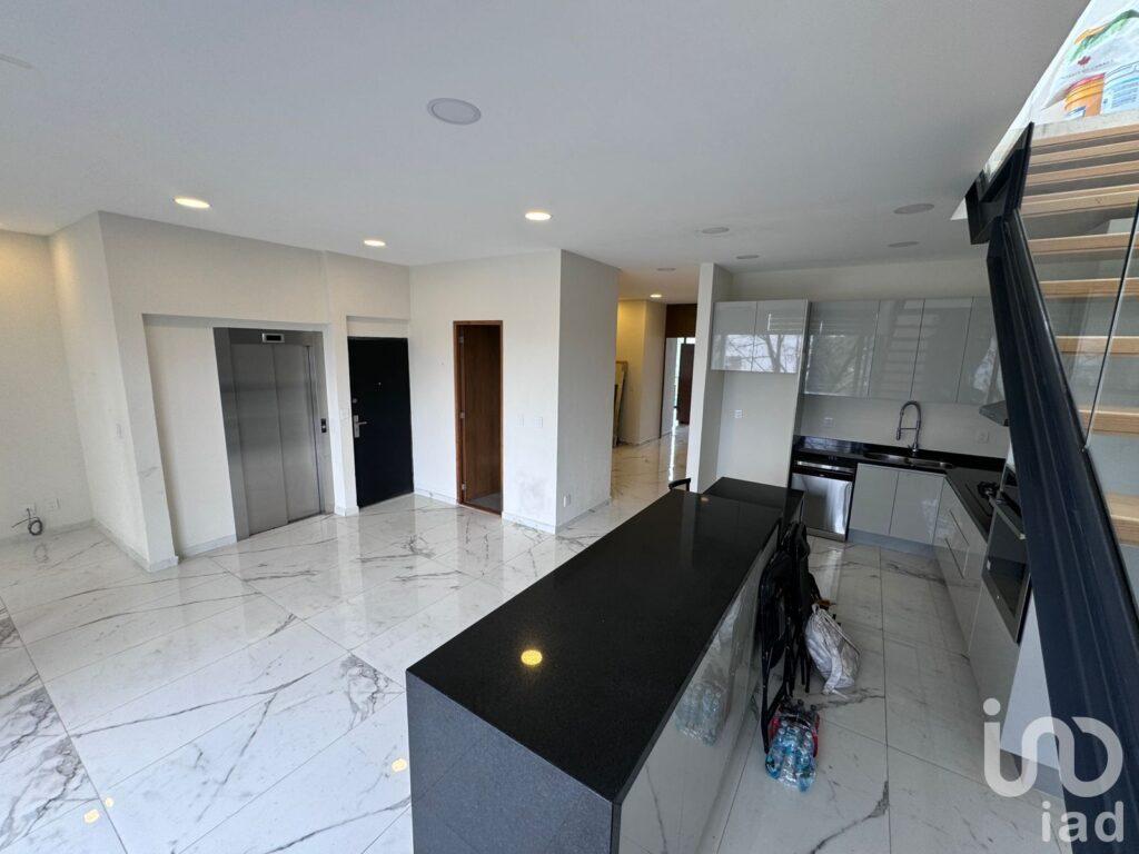 Se vende Hermoso PH con rooftop privado en la Colonia del Valle