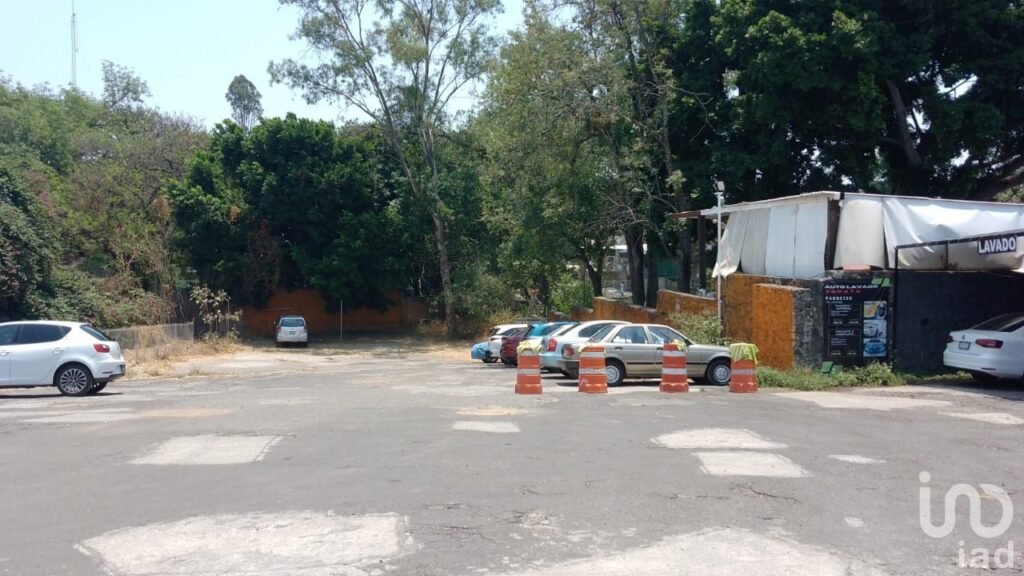 Terreno Comercial en VENTA