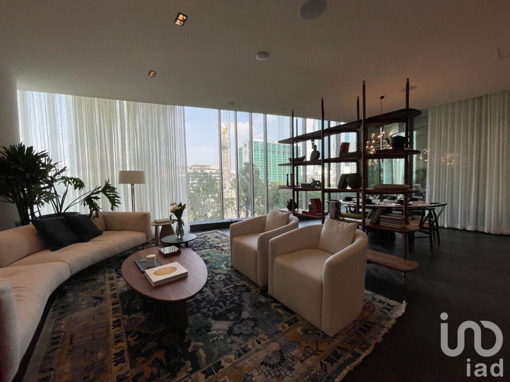 Departamento en Reforma frente al Ángel de la Independencia