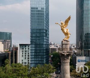 Departamento en Reforma frente al Ángel de la Independencia