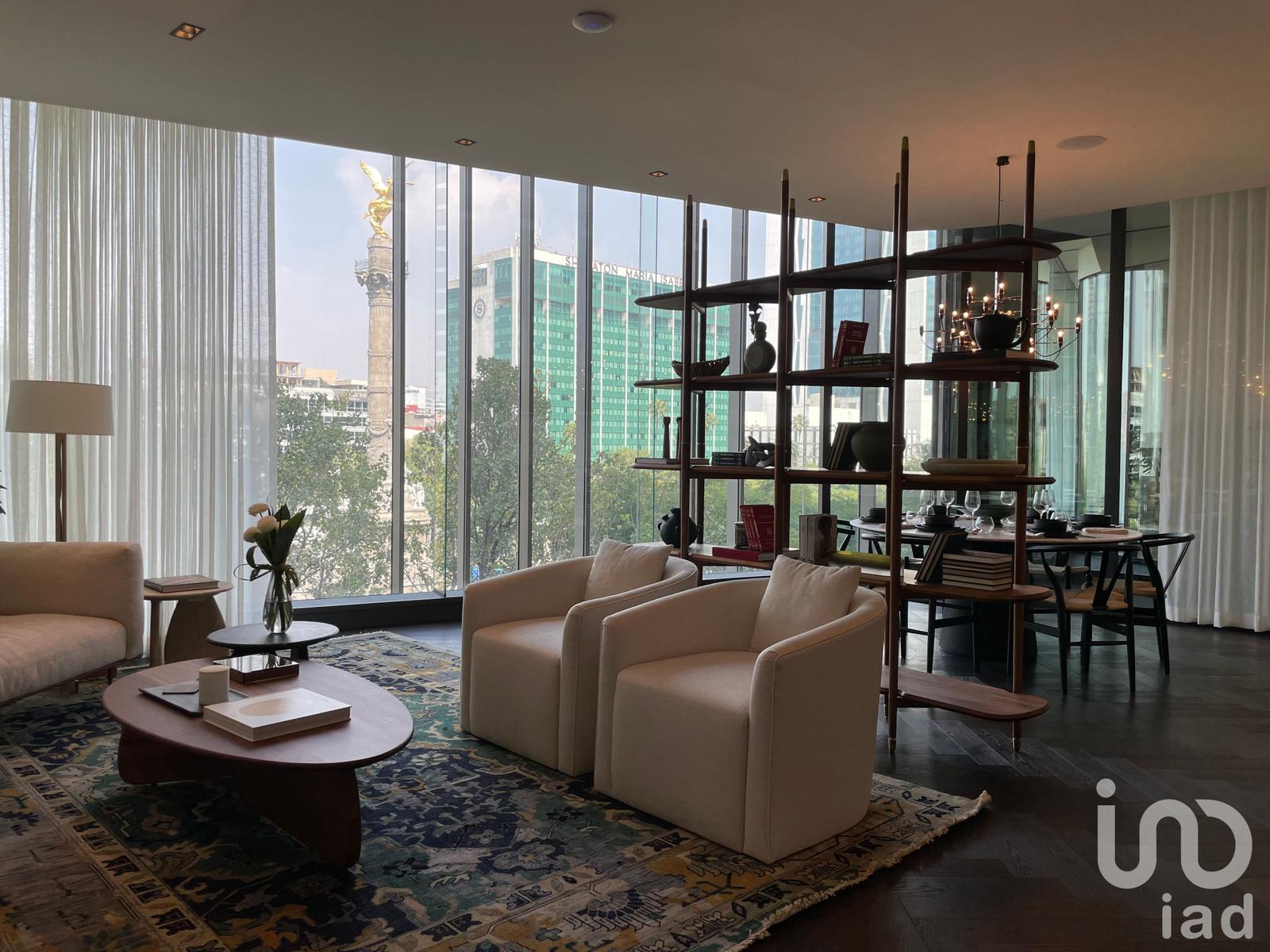 Departamento en Reforma frente al Ángel de la Independencia