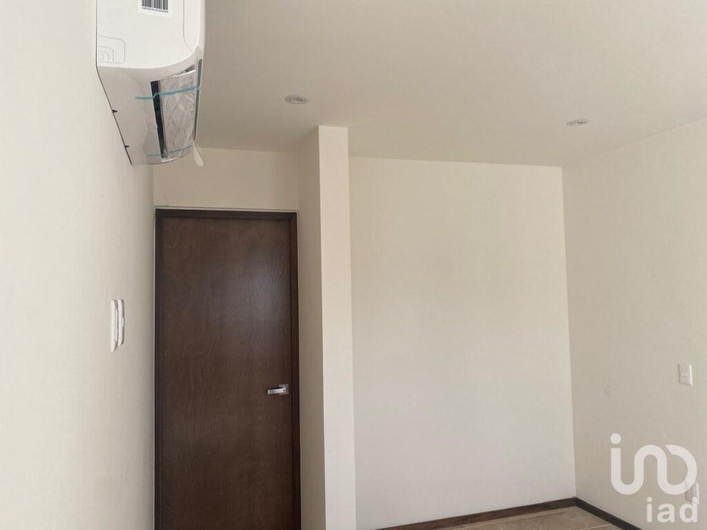 CASA en VENTA en Fraccionamiento San Ángel IV con recámara en PB en San Luis Potosí