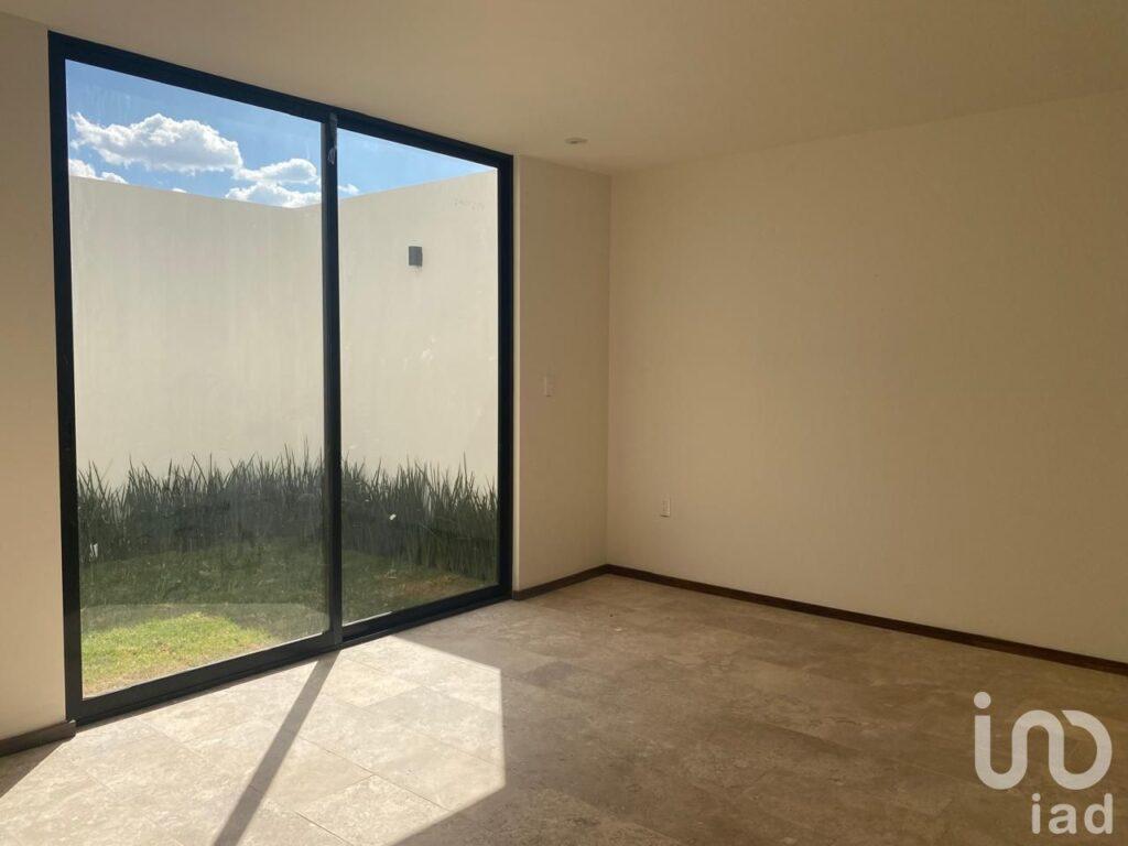CASA en VENTA en Fraccionamiento San Ángel IV con recámara en PB en San Luis Potosí