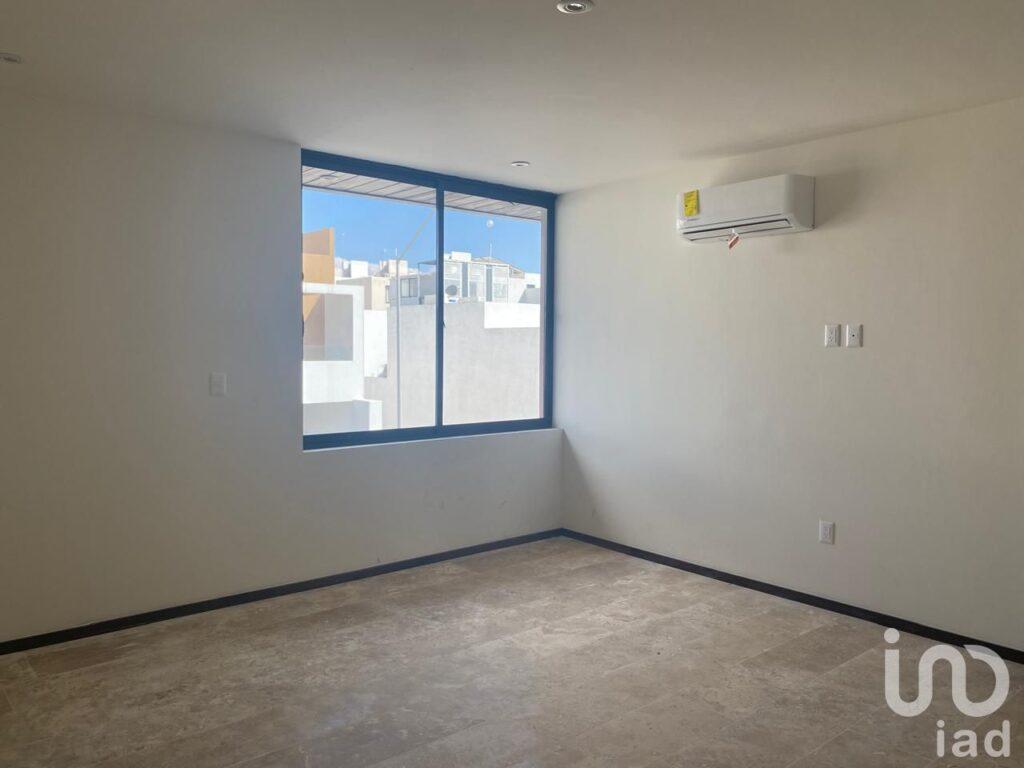 CASA en VENTA en Fraccionamiento San Ángel IV con recámara en PB en San Luis Potosí