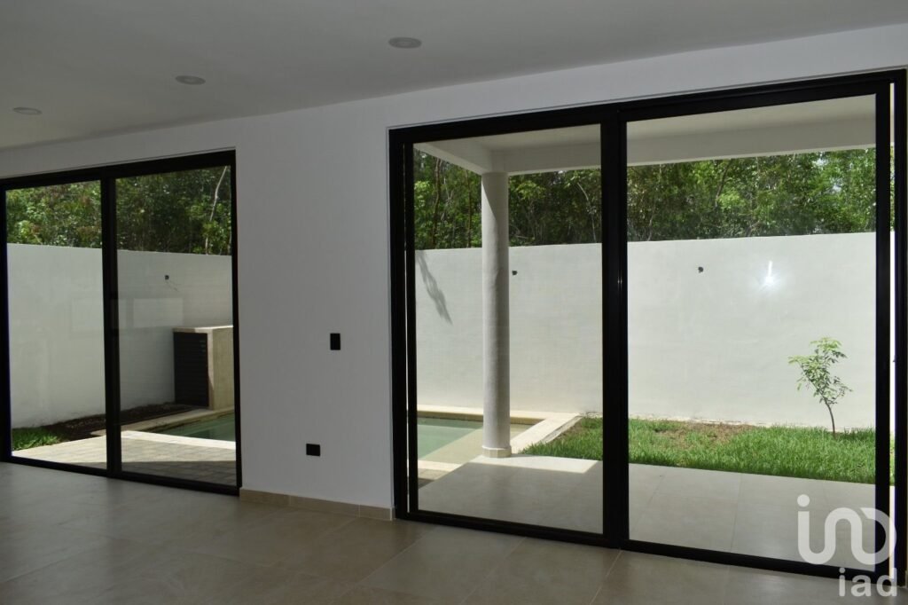 Casa de 3 recámaras en venta en Residencial Via Cumbres Cancún Quintana Roo
