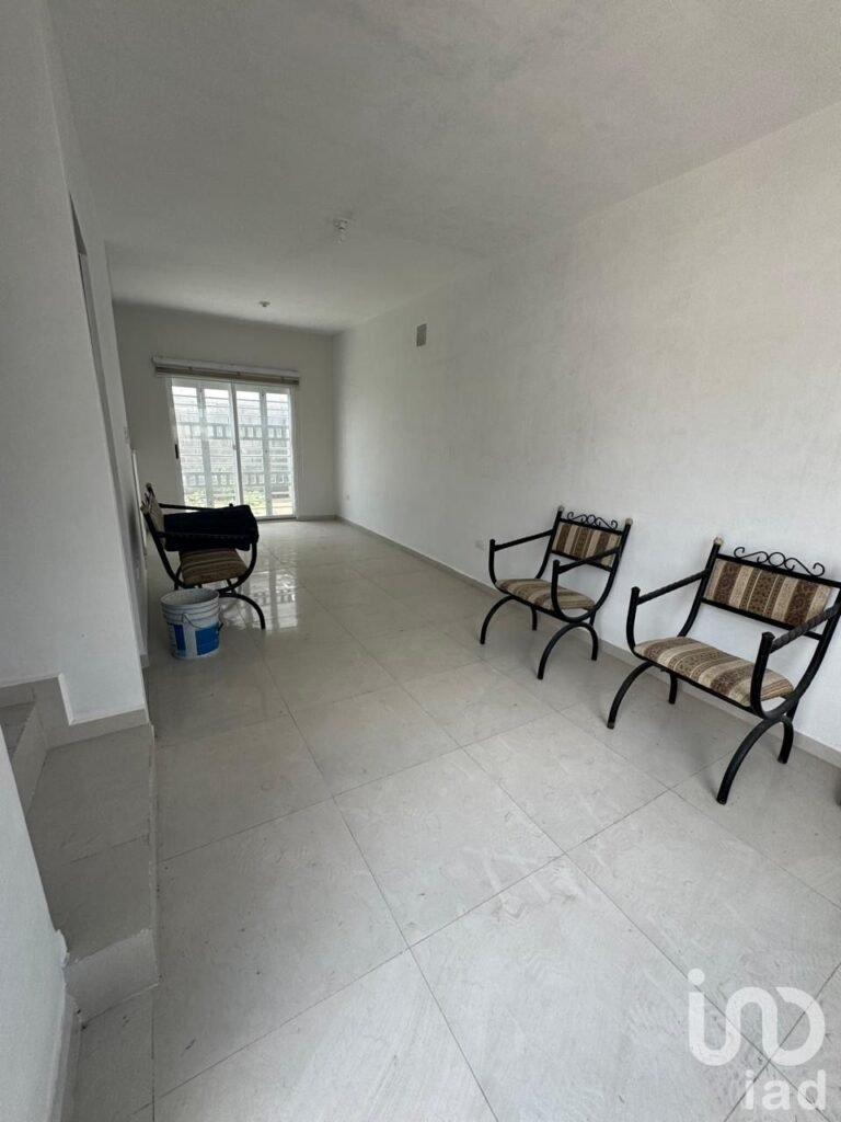 CASA EN RENTA EN SAN MIGUEL DEL PARQUE, ESCOBEDO N.L.