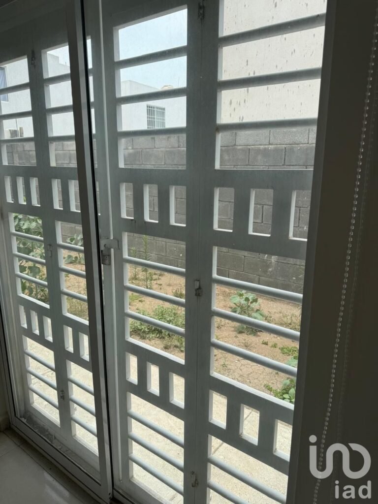 CASA EN RENTA EN SAN MIGUEL DEL PARQUE, ESCOBEDO N.L.