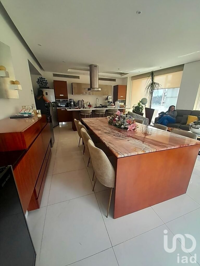 EXCLUSIVO DEPARTAMENTO EN LOMAS DE SANTA FE