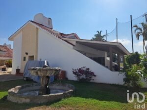CASA DE DOS NIVELES EN RENTA. FRACCIONAMIENTO EL CID, MAZATLÁN, SINALOA,
