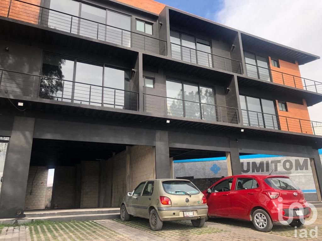 Se renta local en Edificio nuevo, sobre  AV. PRINCIPAL, Pachuca, Hidalgo