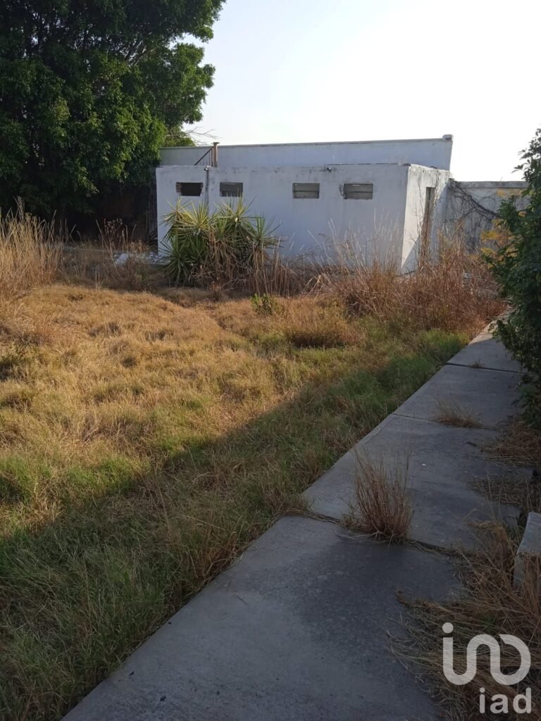 Bodega Celaya Salvatierra KM 7.5 Guanajuato cercano sector Automotriz, Agroindustrial y Ferroviario