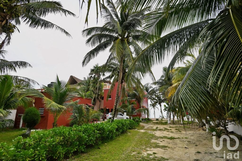 VENTA CASA BEACH FRONT - PUERTO MORELOS