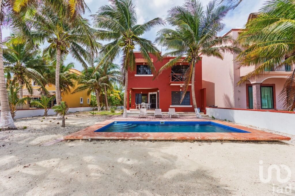 VENTA CASA BEACH FRONT - PUERTO MORELOS