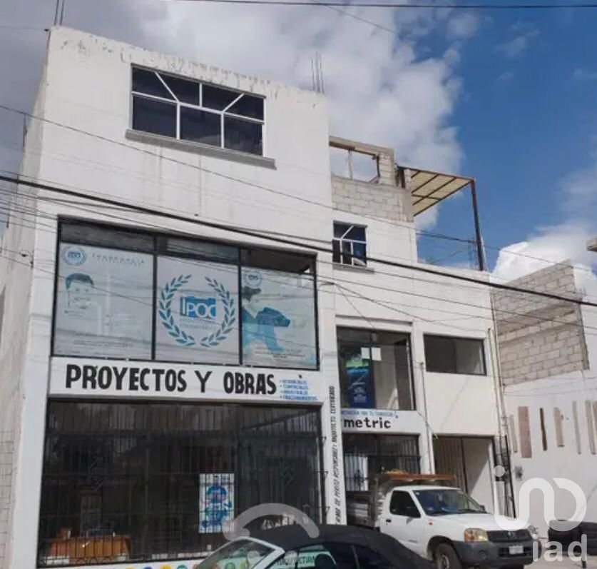 Se vende Edificio comercial con oficinas y departamento en Plutarco Elías Calles, Pachuca, Hidalgo