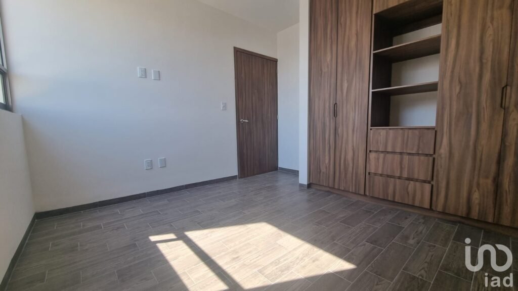 Se Renta casa minimalista en fraccionamiento Residencial la Reserva