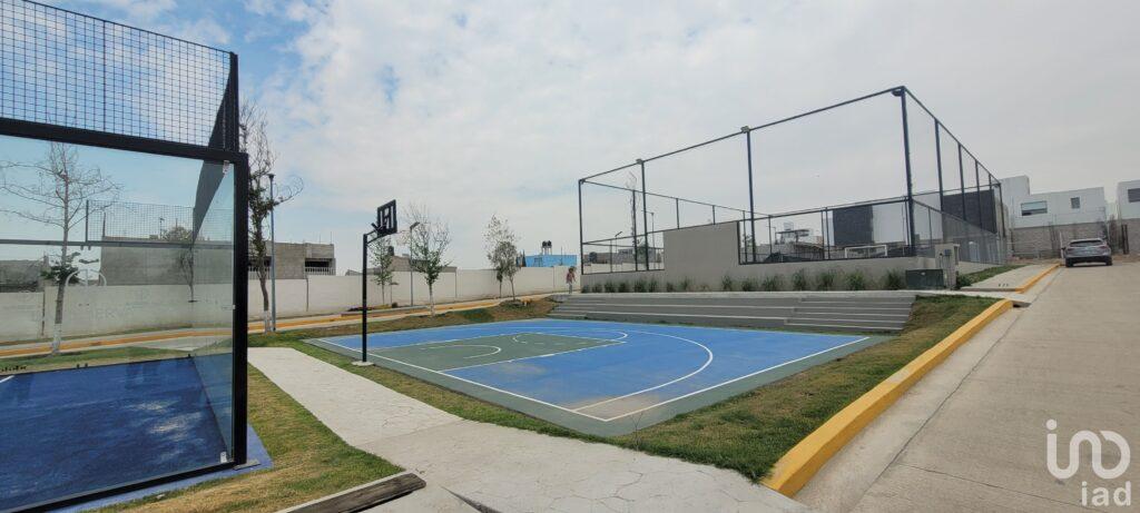 Se Renta casa moderna con amenidades en Privada "La Reserva" en Pachuca, Hidalgo.