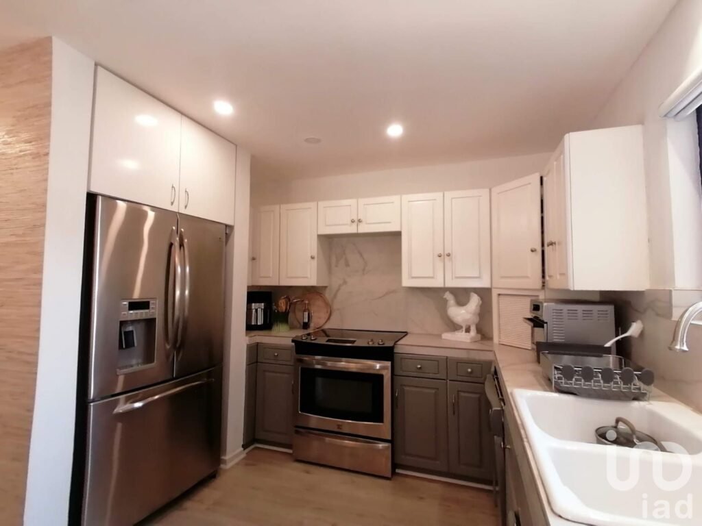 Casa en Venta + Departamento. Fracc. Los Pinos, Mexicali. +600 mts de terreno, 5 recámaras.