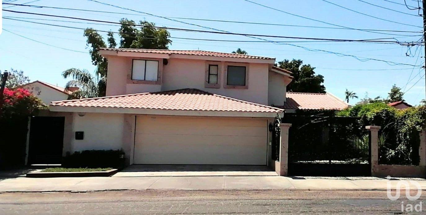 Casa en Venta + Departamento. Fracc. Los Pinos, Mexicali. +600 mts de terreno, 5 recámaras. Casa en Venta + Departamento. Fracc. Los Pinos, Mexicali. +600 mts de terreno, 5 recámaras.