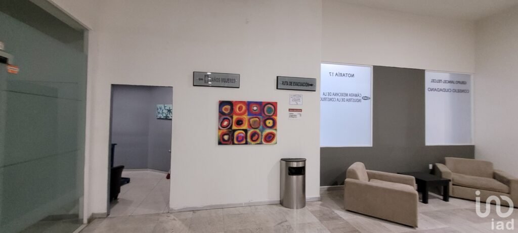 Se renta oficina en Centro de negocios en Plaza Costera 125, Acapulco, Guerrero.