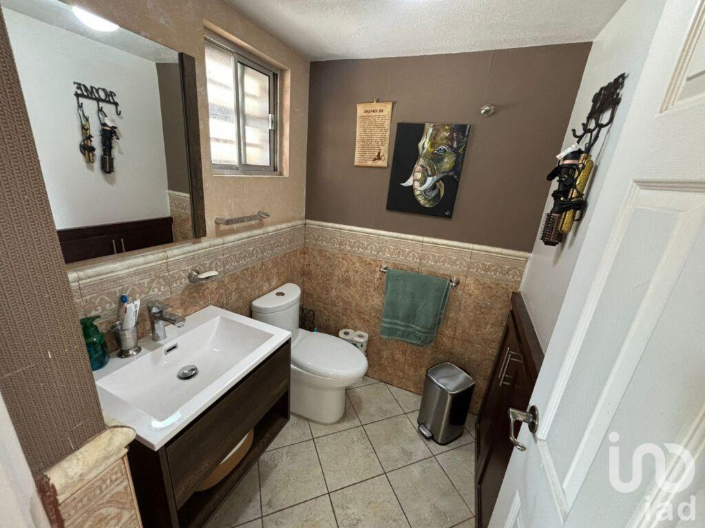 CASA EN VENTA SANTA CLARA II CD. JUAREZ, CHIH FRACC. PRIVADO