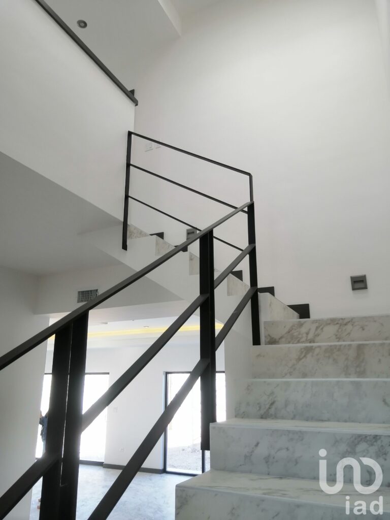 Casas en preventa, lote más construcción adecuada a la medida. Residencial del Valle II